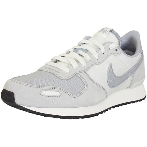 nike air vortex grau weiß|nike air vortex black and white.